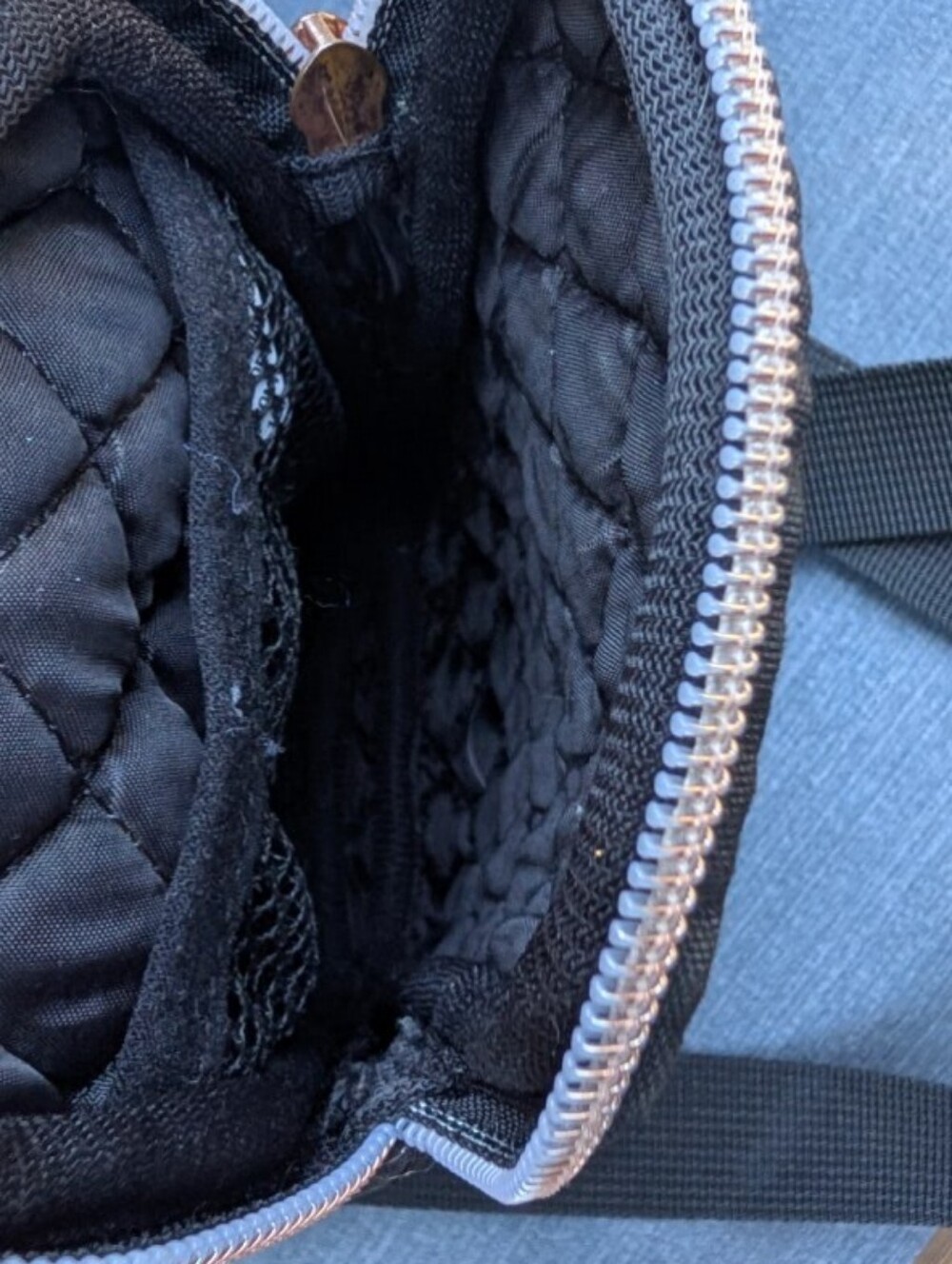 Black Quilted Nylon Cellphone Crossbody Bag - Picture 4 of 4